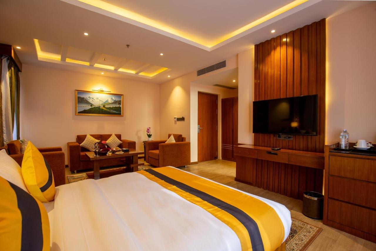 Dream International Hotel لومبيني المظهر الخارجي الصورة