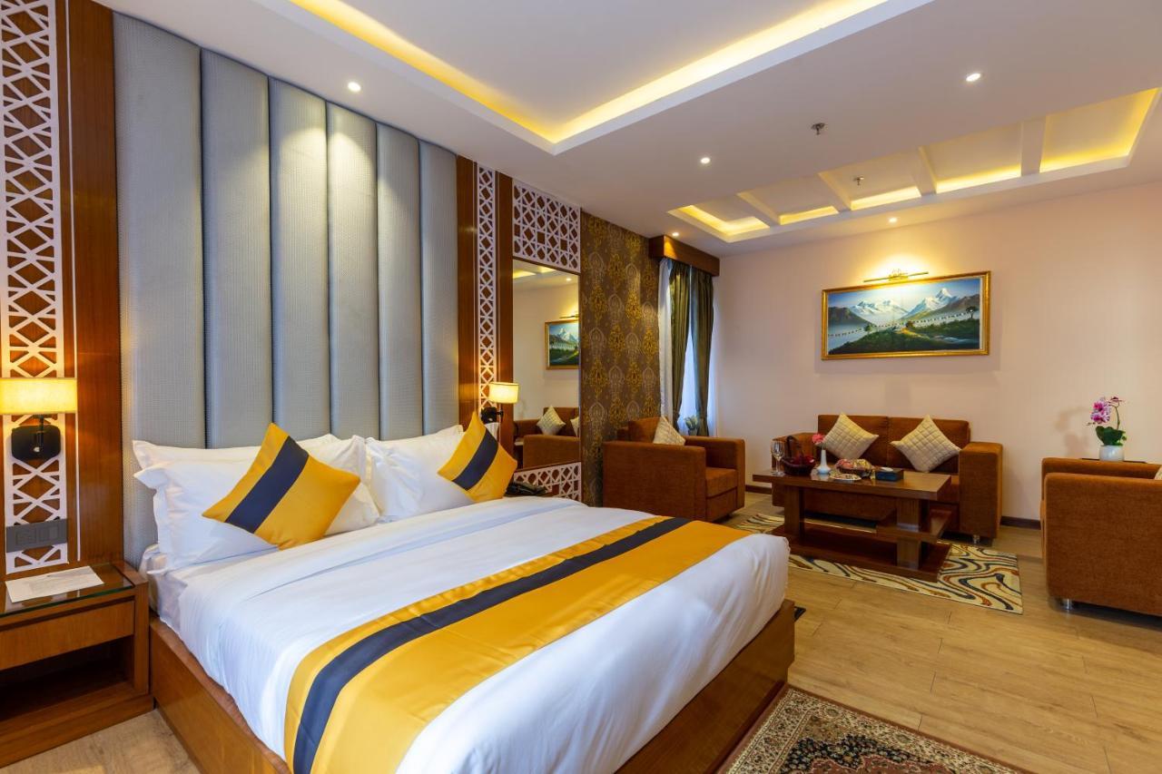 Dream International Hotel لومبيني المظهر الخارجي الصورة