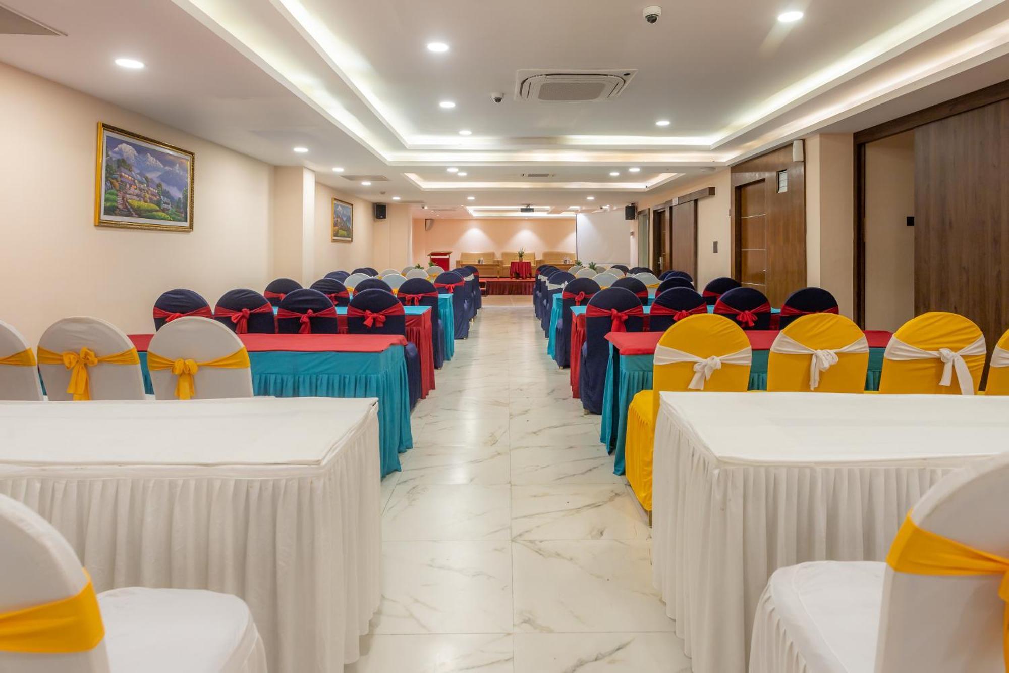 Dream International Hotel لومبيني المظهر الخارجي الصورة