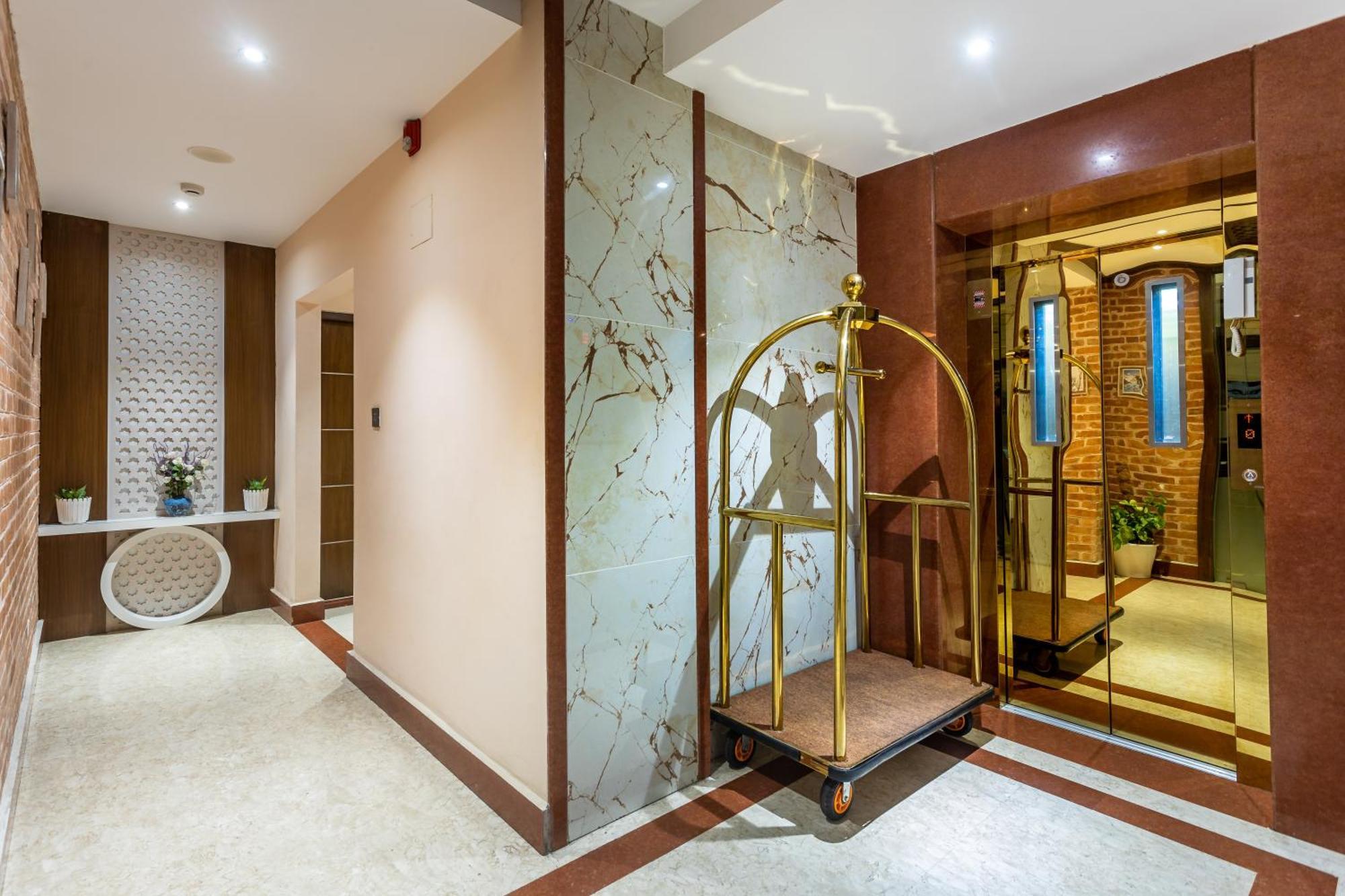 Dream International Hotel لومبيني المظهر الخارجي الصورة